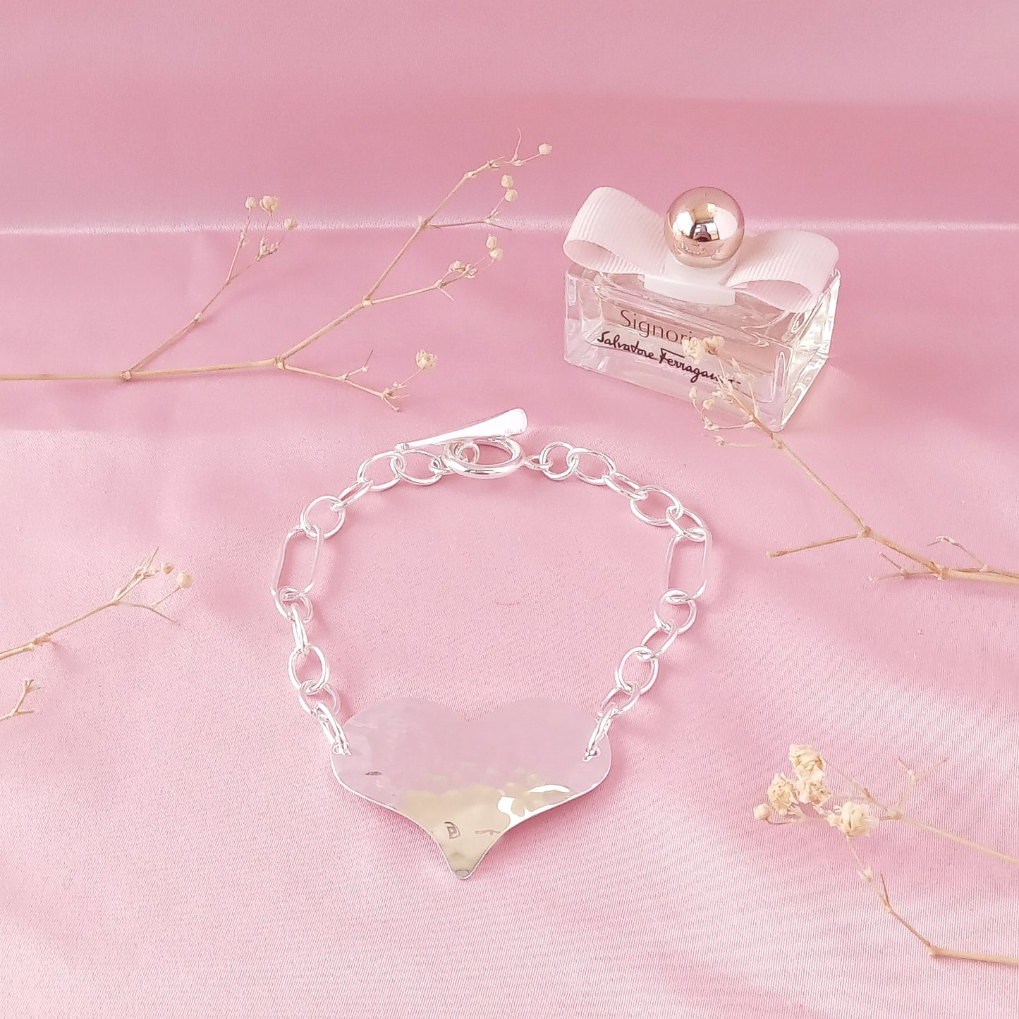 Pulsera Plateada Corazón Martillado