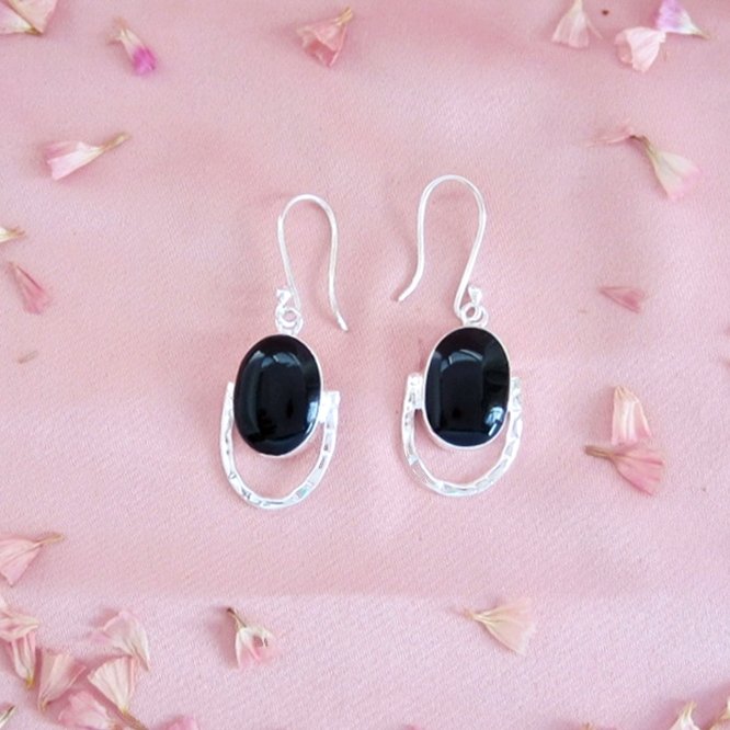 Aretes plateados ovalos piedra