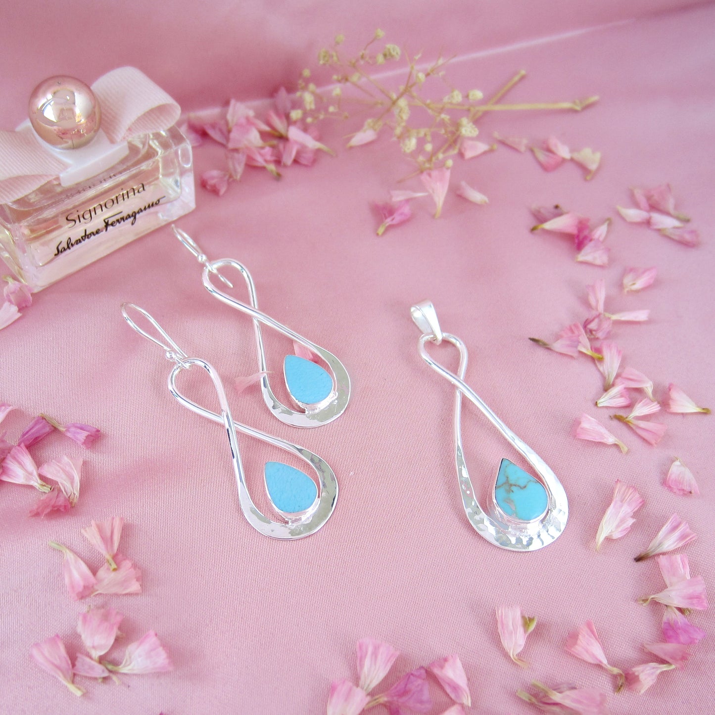 Juego Lágrima Piedra