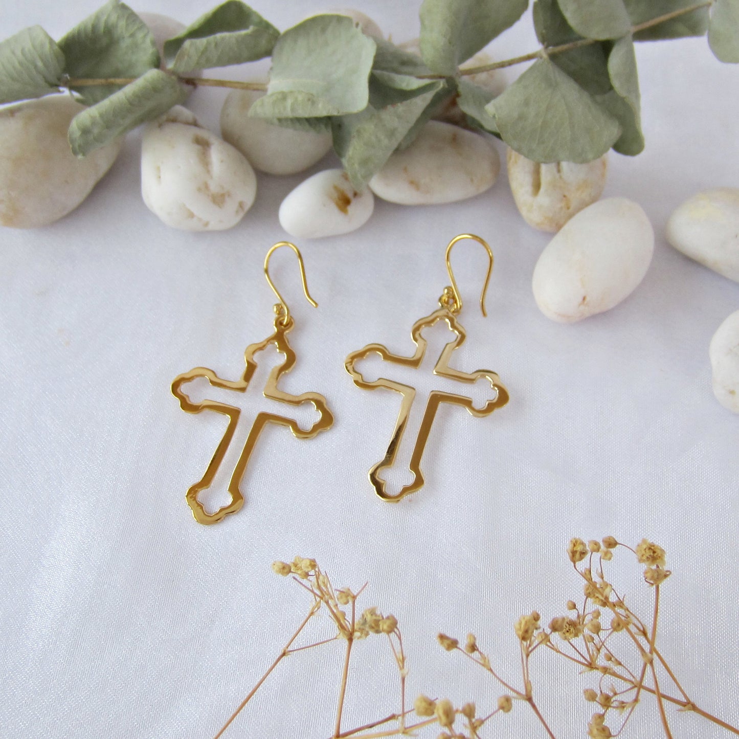 Arete Dorado Cruz Calada