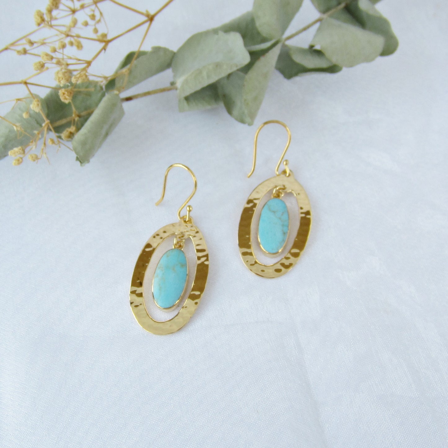 Arete Dorado Péndulo