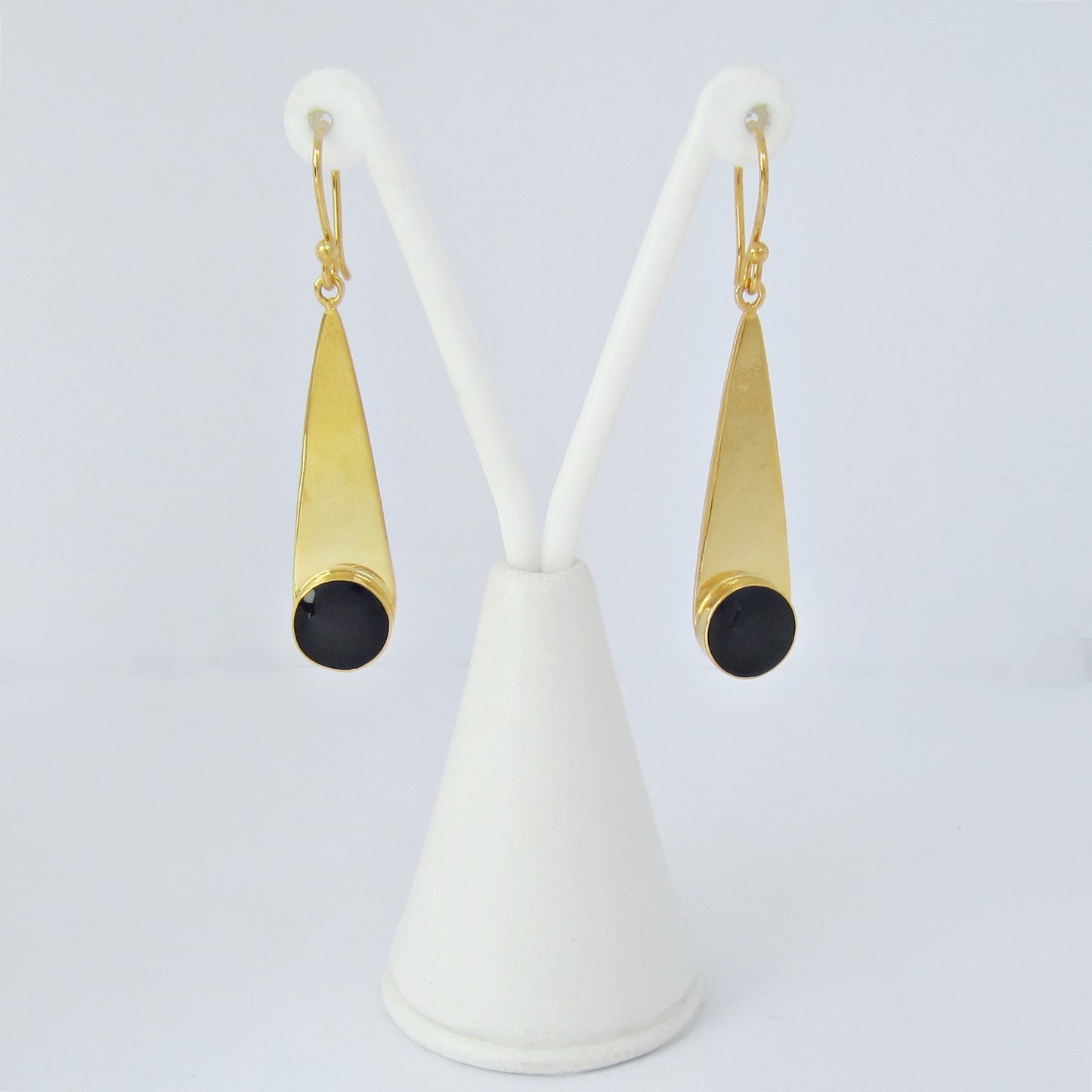 Aretes Dorado Gota Larga con Piedra