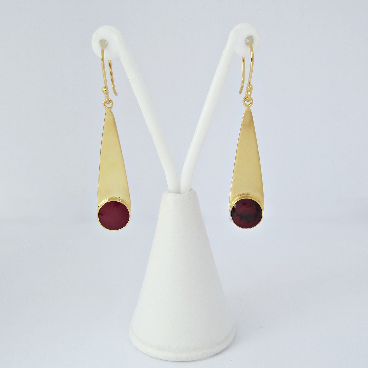 Aretes Dorado Gota Larga con Piedra