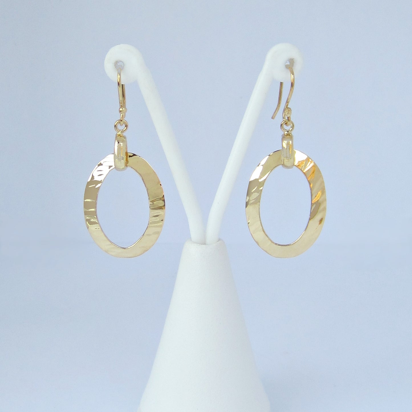 Arete Dorado Óvalo Textura
