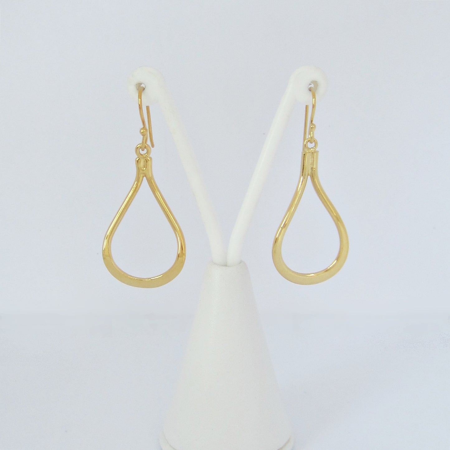 Arete Dorado Gota Curva