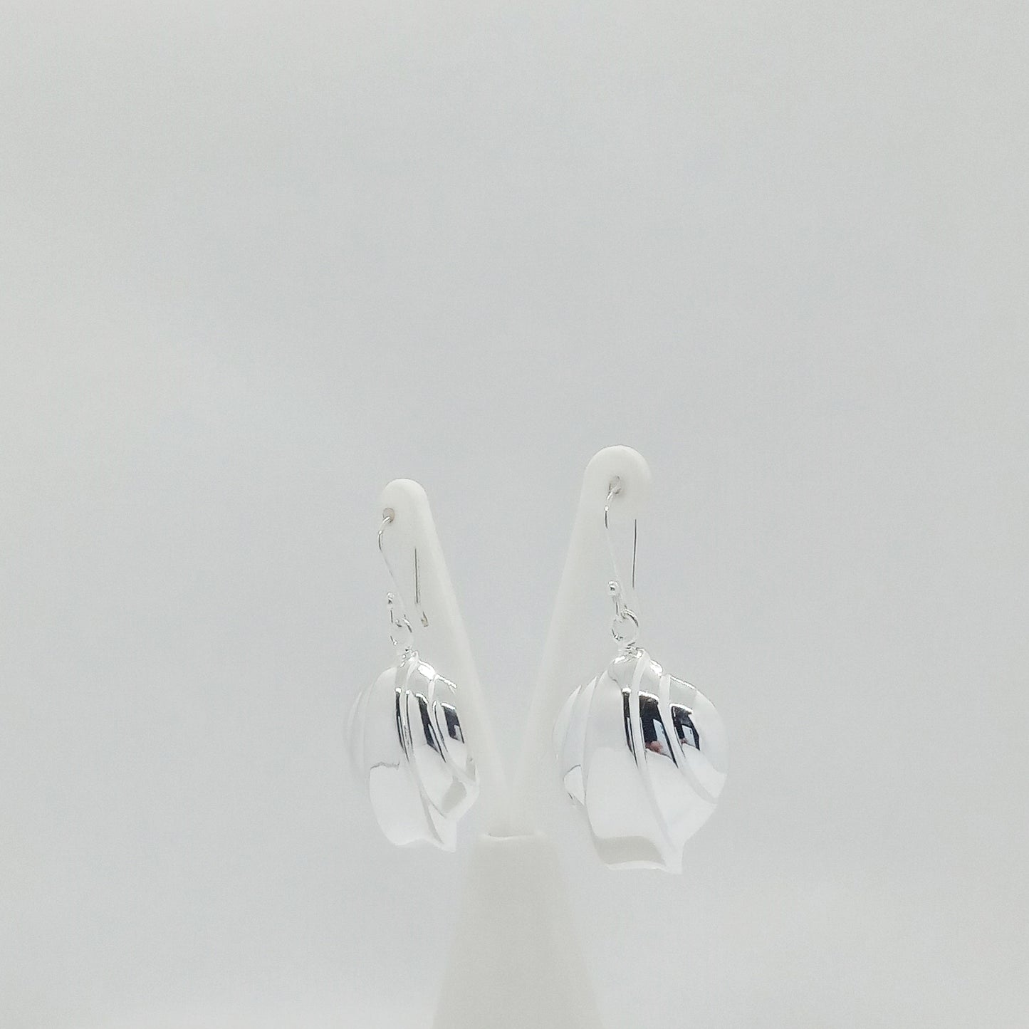 Arete Plateado Concha de Mar