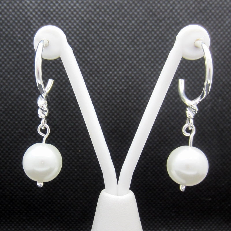 Arracada plateada con perla