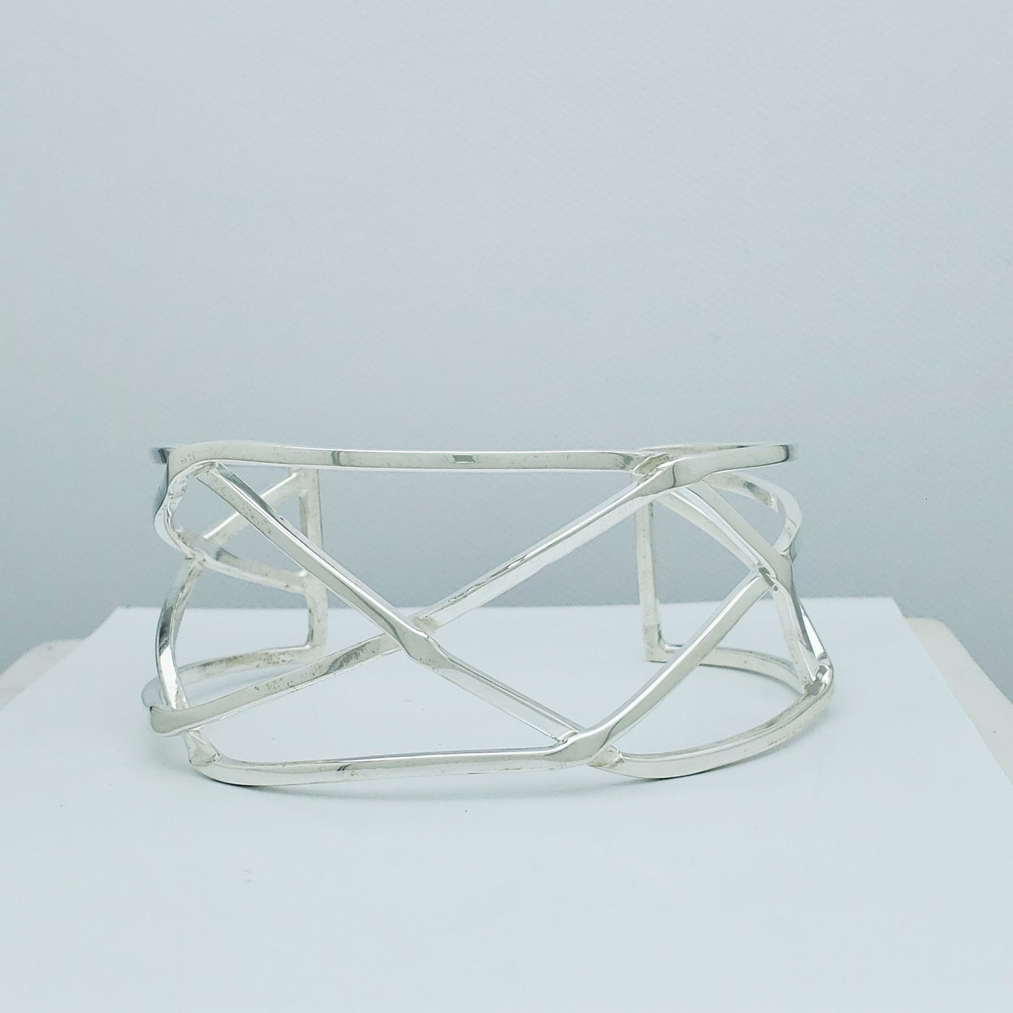 Brazalete Telaraña Tejida