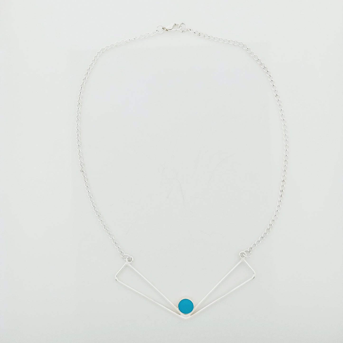 Collar plateado libélula