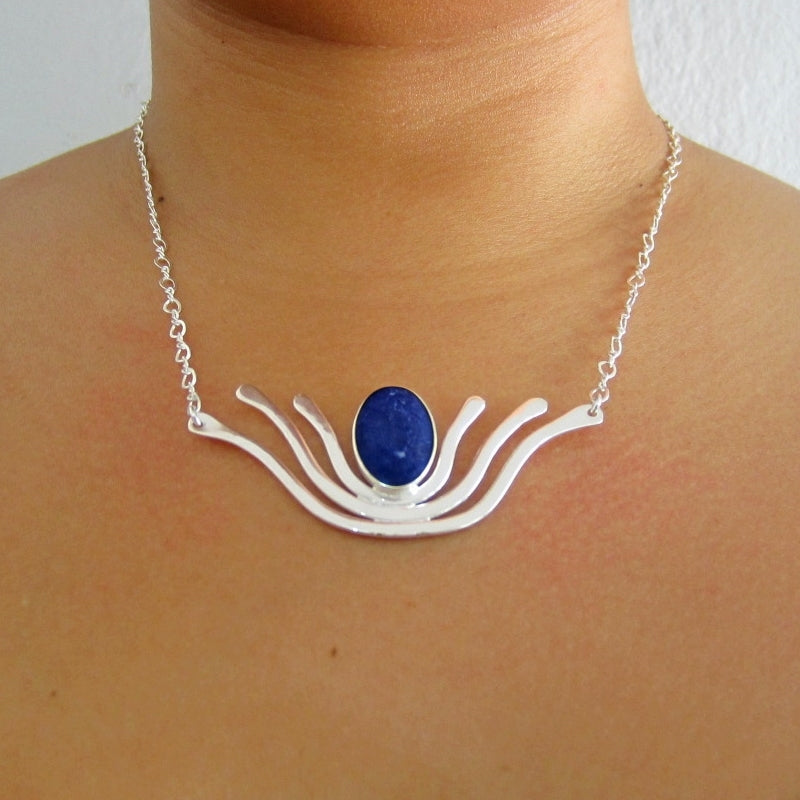 Collar plateado maguey