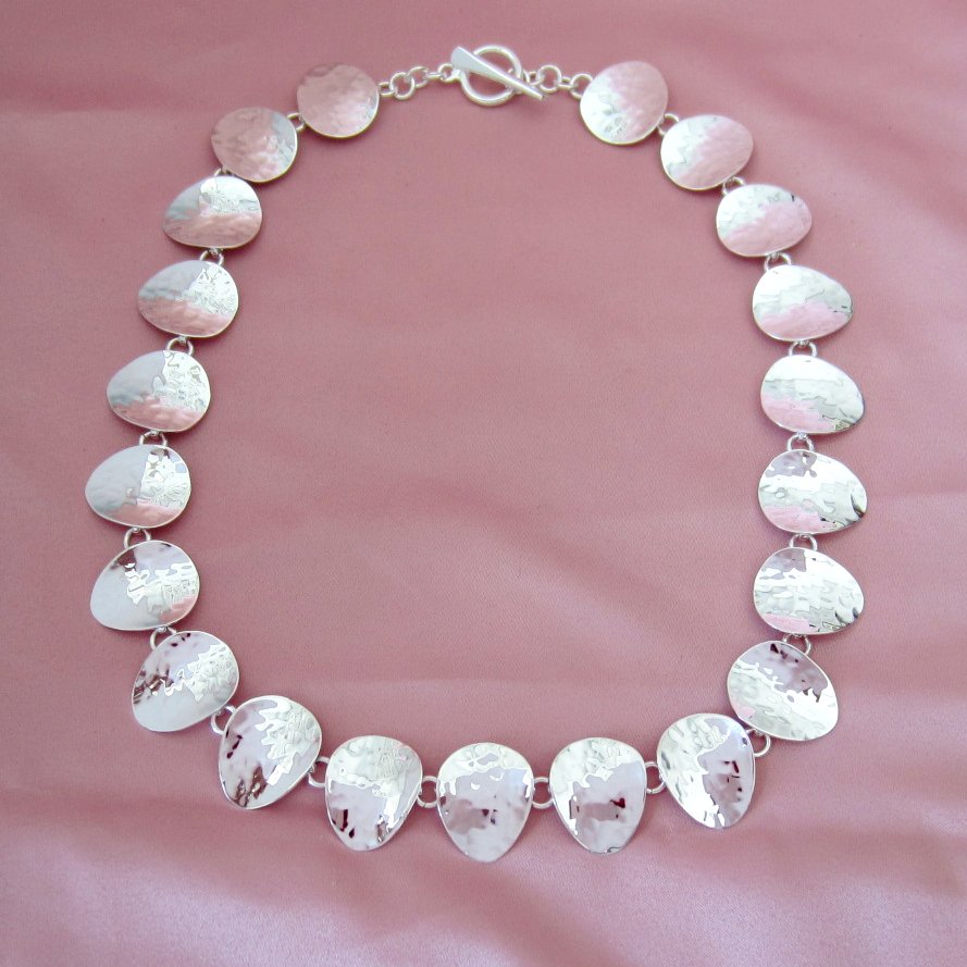 Collar Plateado Chips
