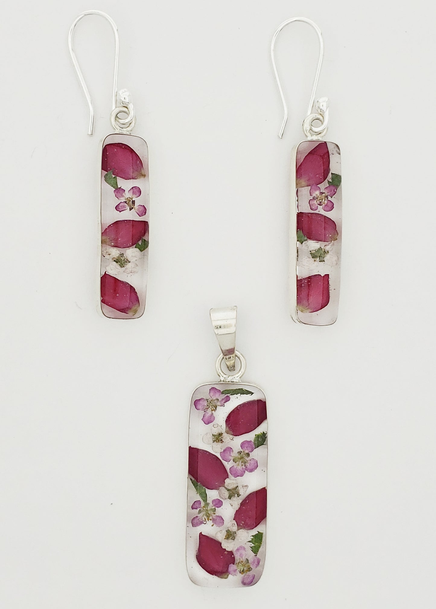 Aretes .925 Píldora Pétalos de Amor