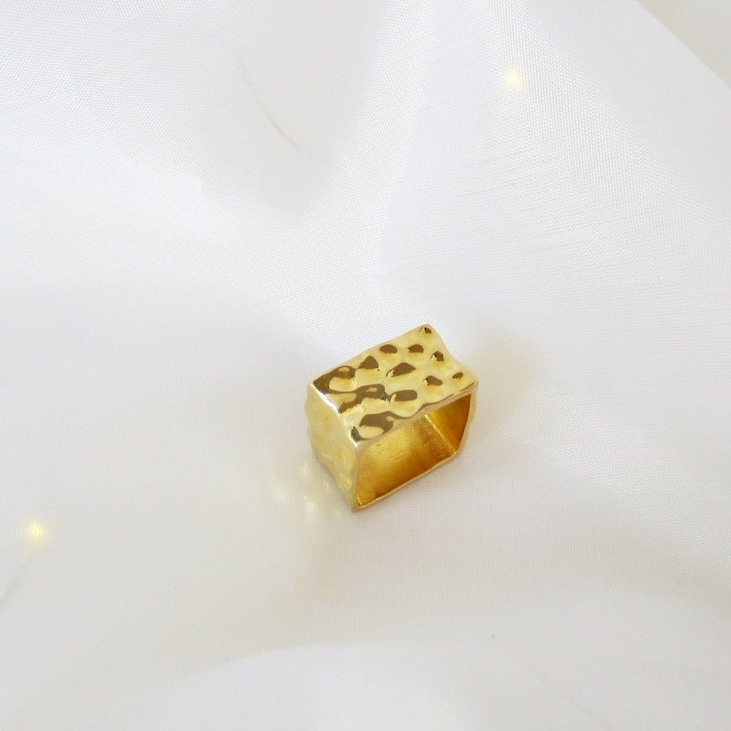 Anillo cuadrado - Petick Joyería Artesanal