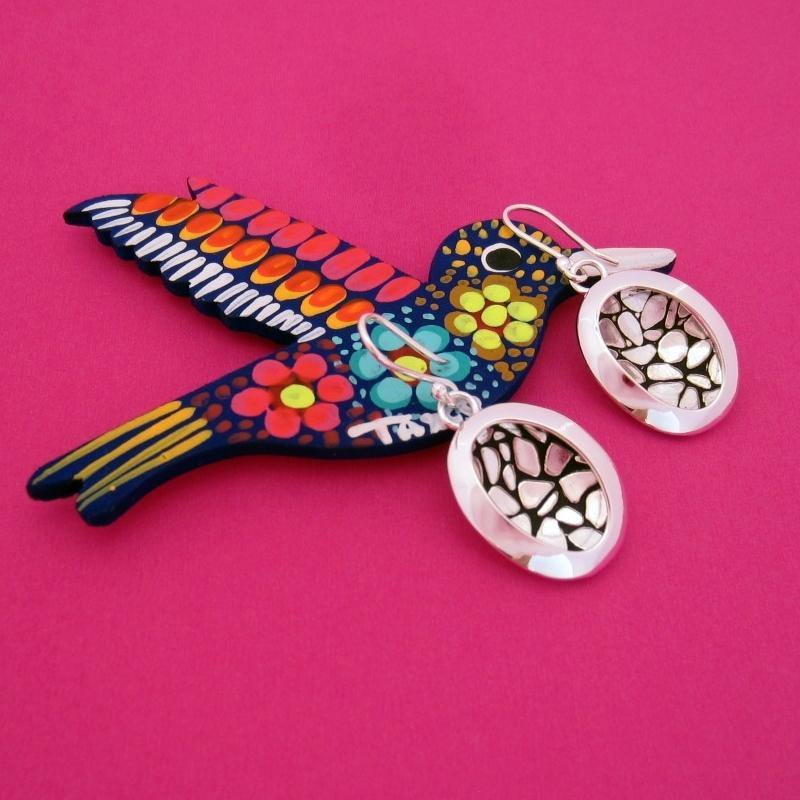 ARETES PLATEADOS TEXTURA EMPEDRADO - Petick Joyería Artesanal