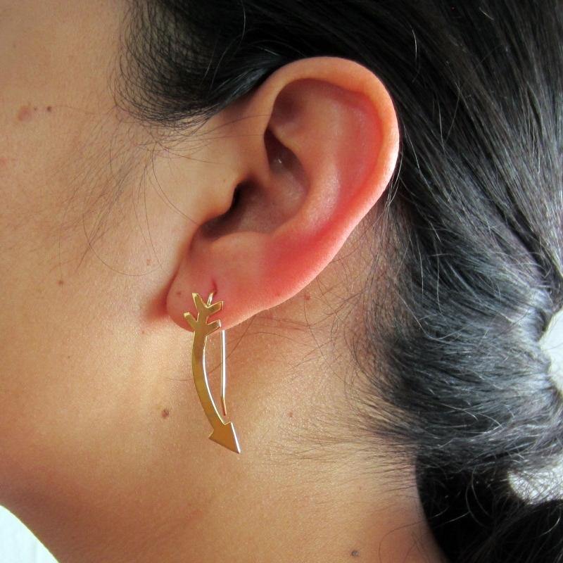 ARETES DORADOS FLECHA NAVAJO - Petick Joyería Artesanal