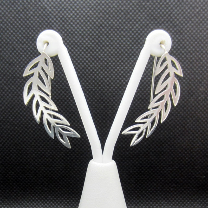 Silver openwork leaves earrings