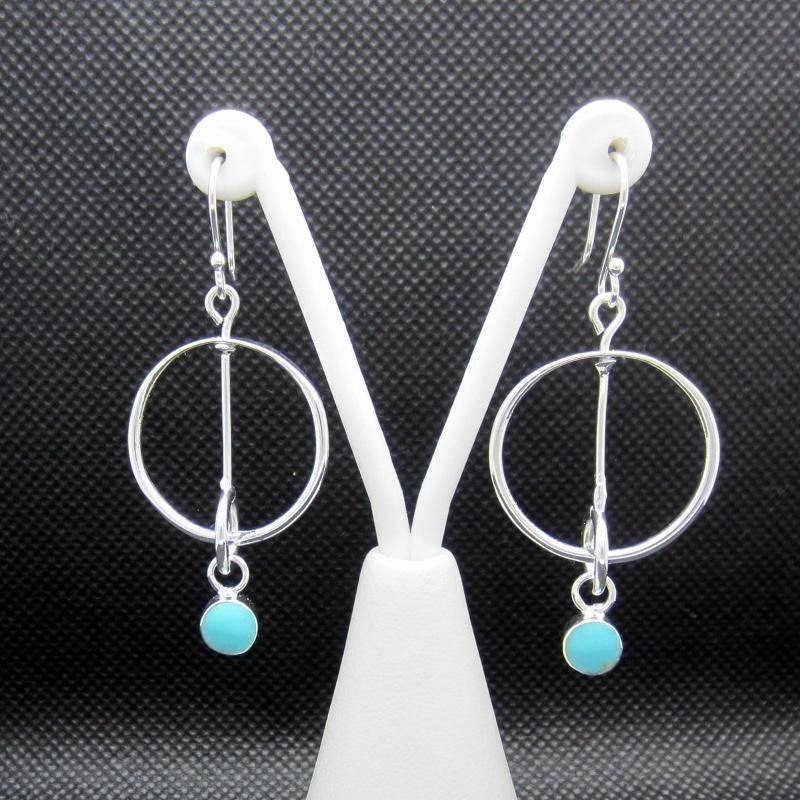 ARETES PLATEADOS AROS EN SINCRONIA - Petick Joyería Artesanal
