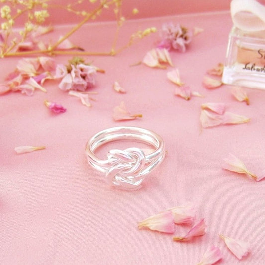 Anillo Plateado Nudo Infinito