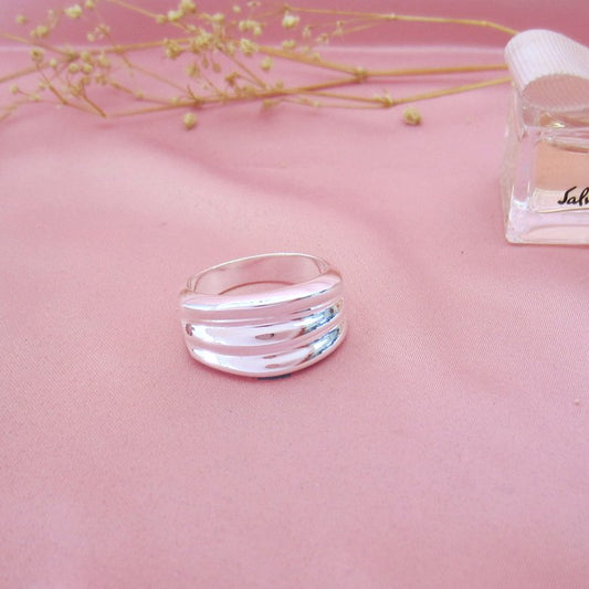 Anillo Plateado Lineas