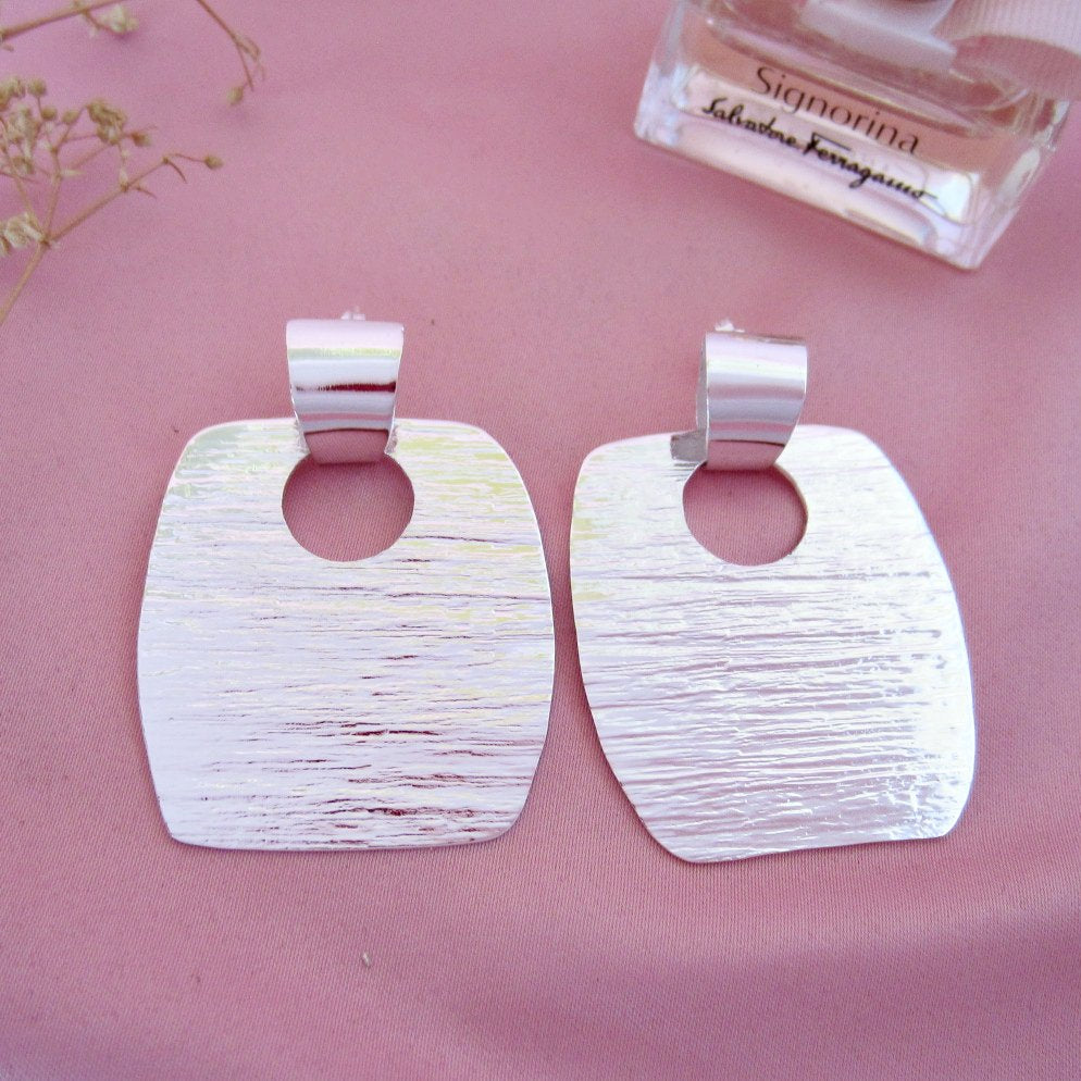 Aretes Aldaba Rayas