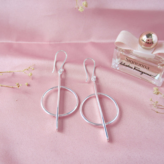 Aretes Plateados Balance