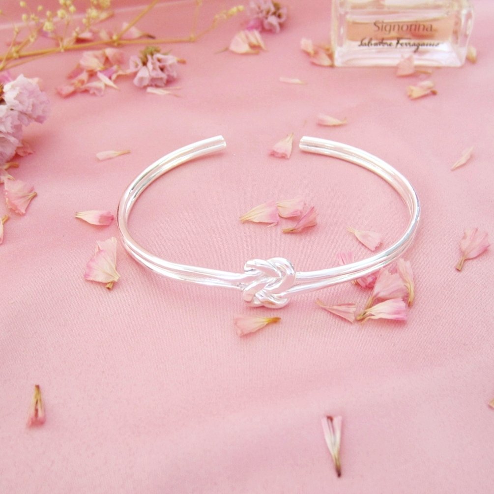 Brazalete Plateado Nudo Infinito