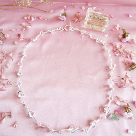 Collar Plateado Nudo Marinero