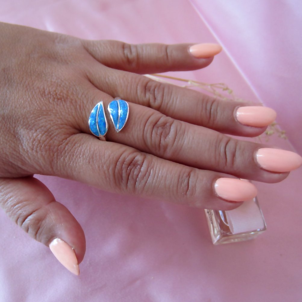 Anillo Hojas Opalo