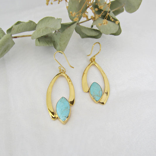 Aretes Dorados Gota de Agua