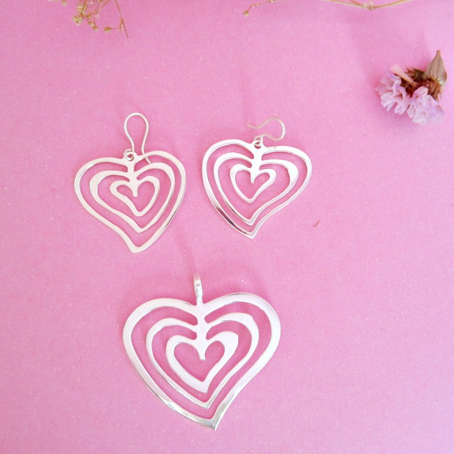 Juego Plateado Corazones Triple