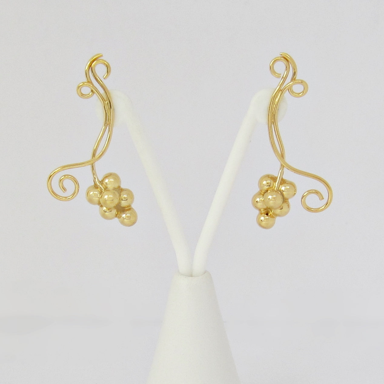 Arete Dorado Uvas