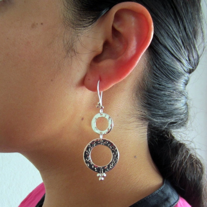 Aretes donitas con casquillas