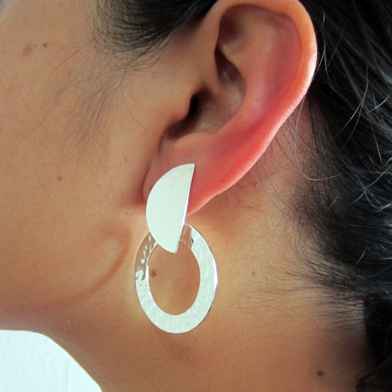 Aretes plateados retro