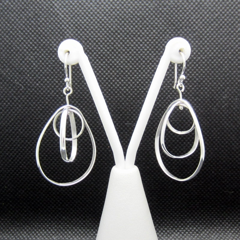 Aretes plateados órbita