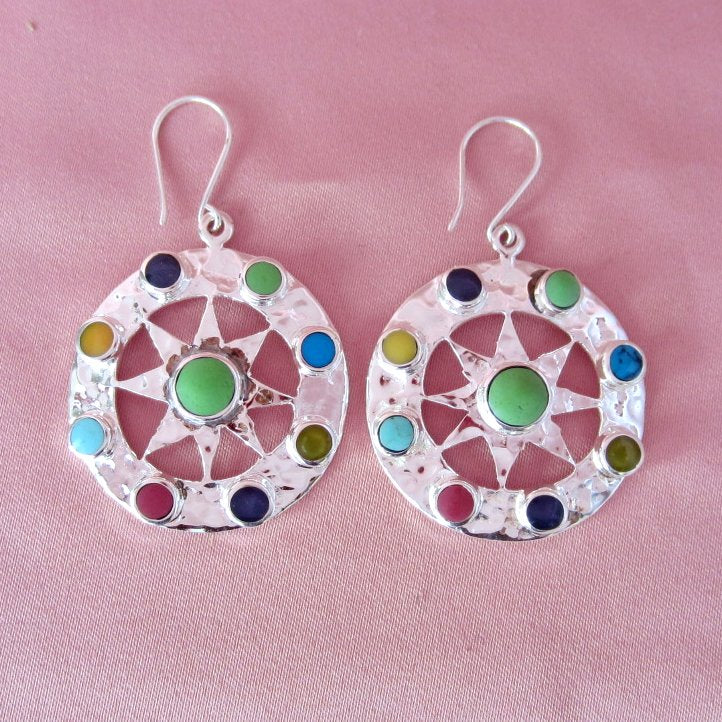 Aretes Plateados Sol Colorido