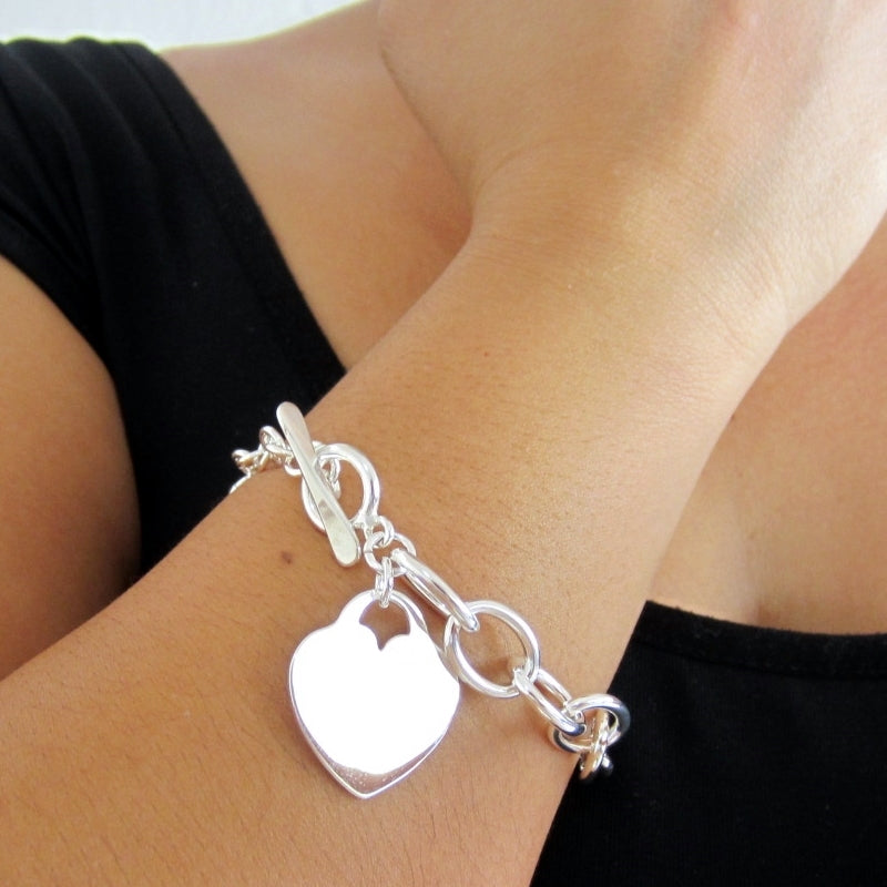 Pulsera plateada corazón