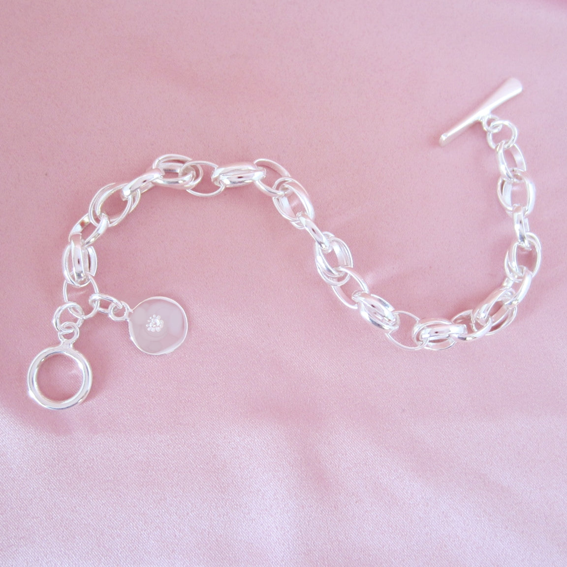 Pulsera Plateada Medalla Corazón