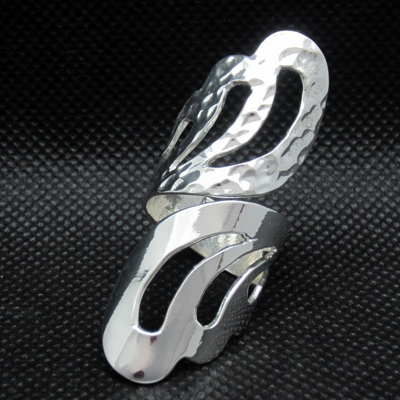 Anillo plateado pétalo