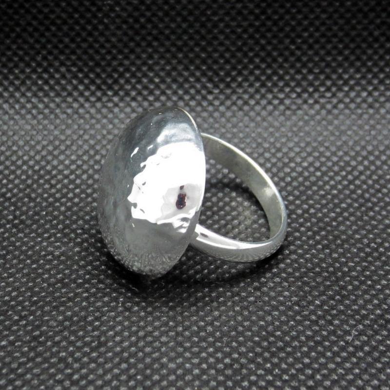 Anillo plateado bola - Petick Joyería Artesanal