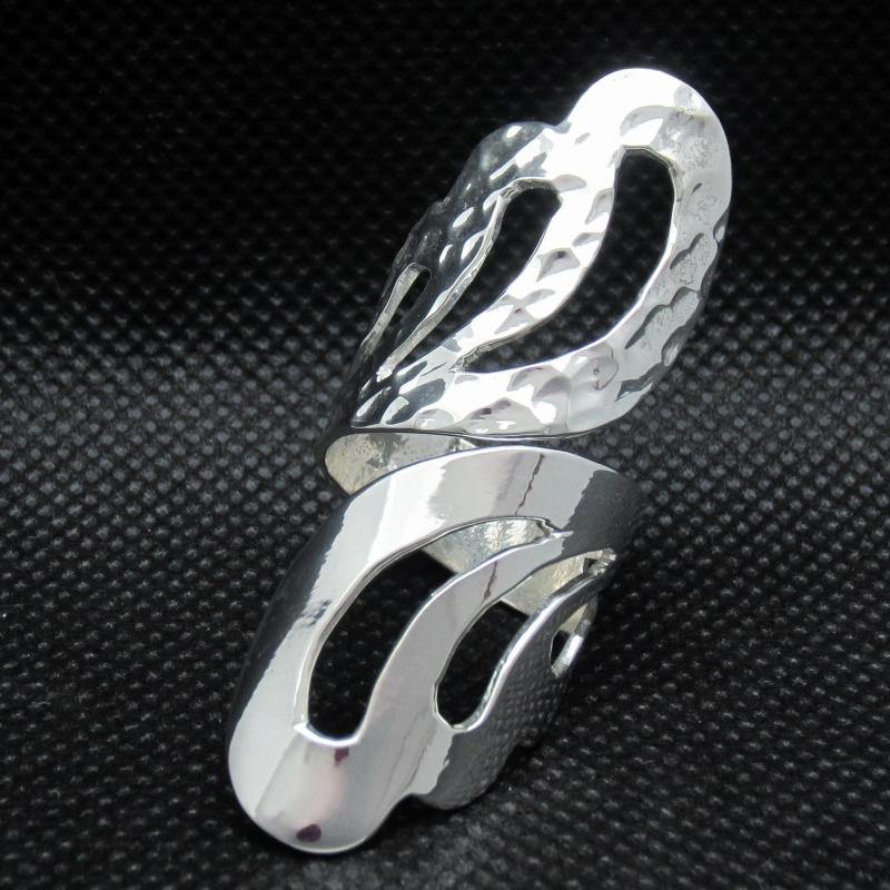 Anillo plateado pétalo - Petick Joyería Artesanal
