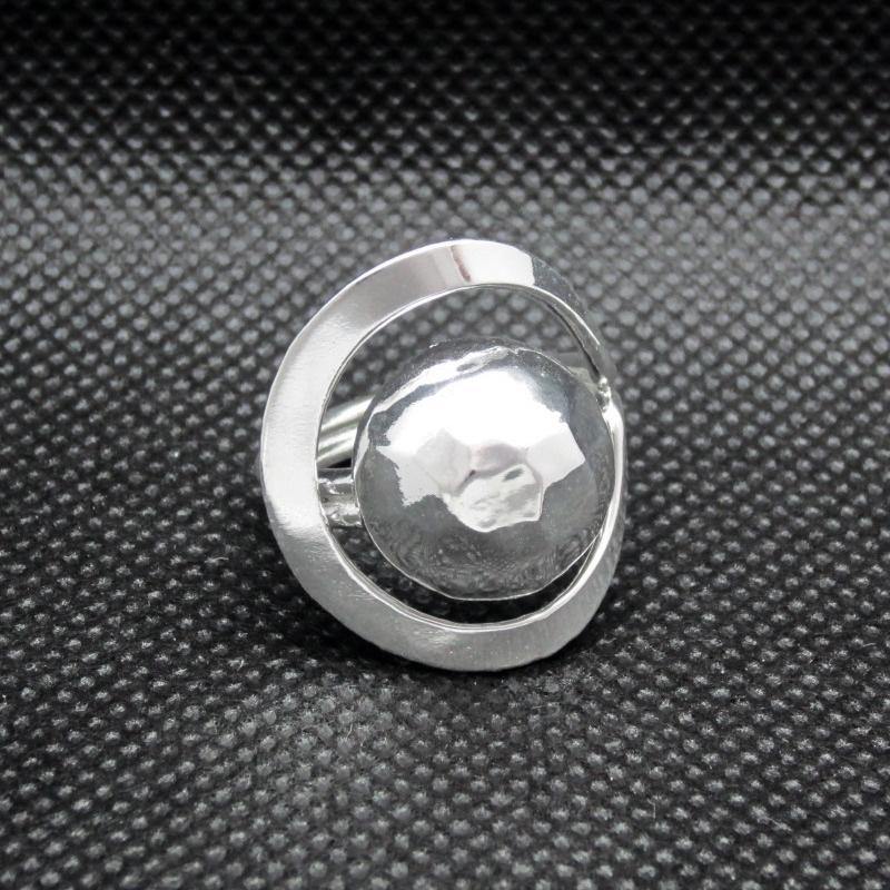 Anillo plateado sombrerito - Petick Joyería Artesanal
