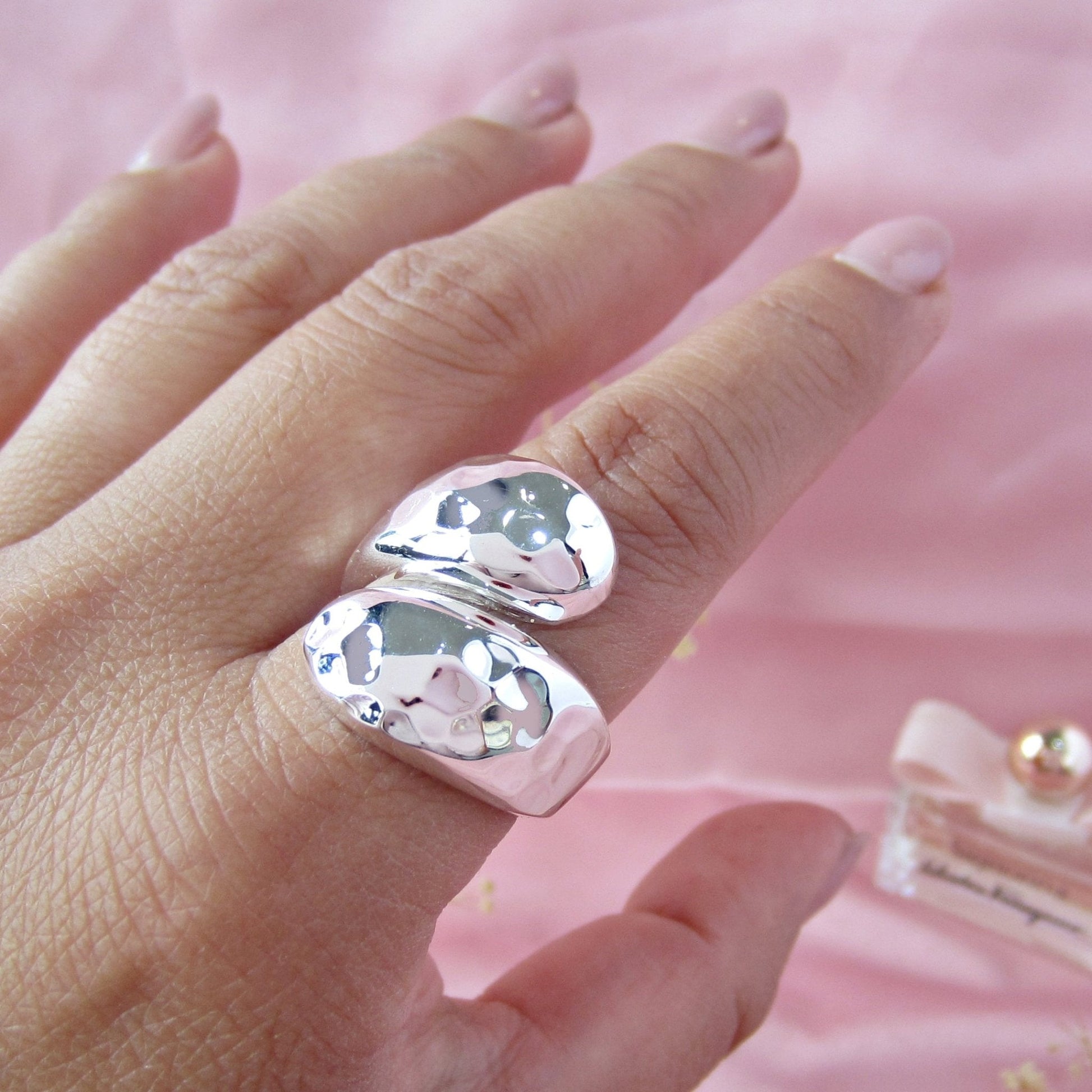 Anillo Plateado Vaciado Gotas - Petick Joyería Artesanal