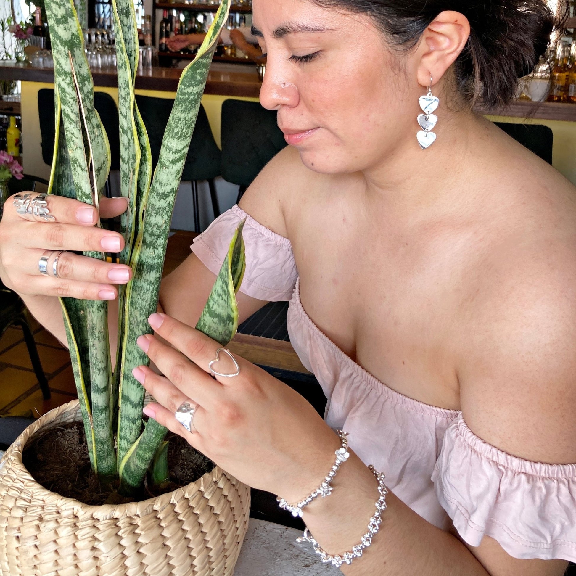 Anillo Plateado Vaciado Pellisco - Petick Joyería Artesanal