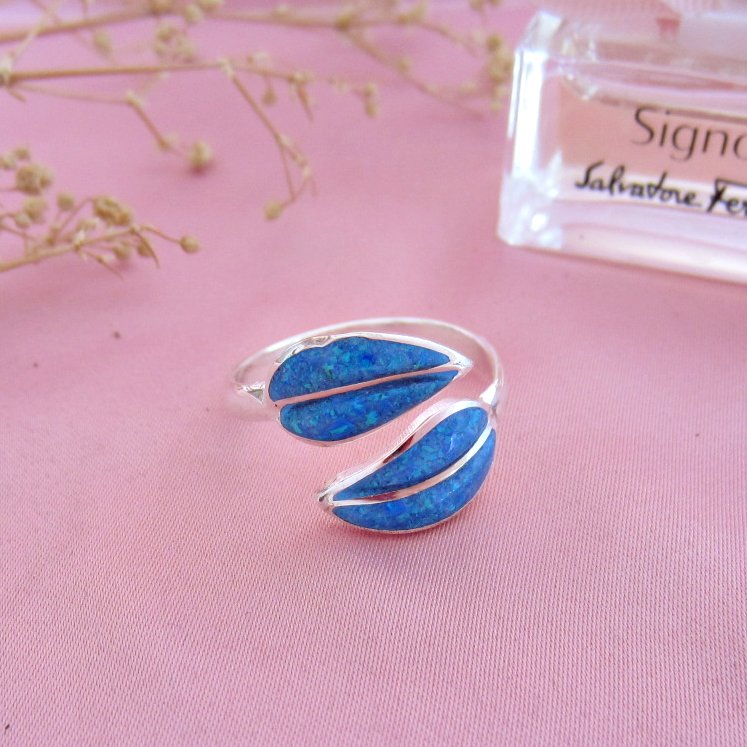 Anillo Hojas Opalo