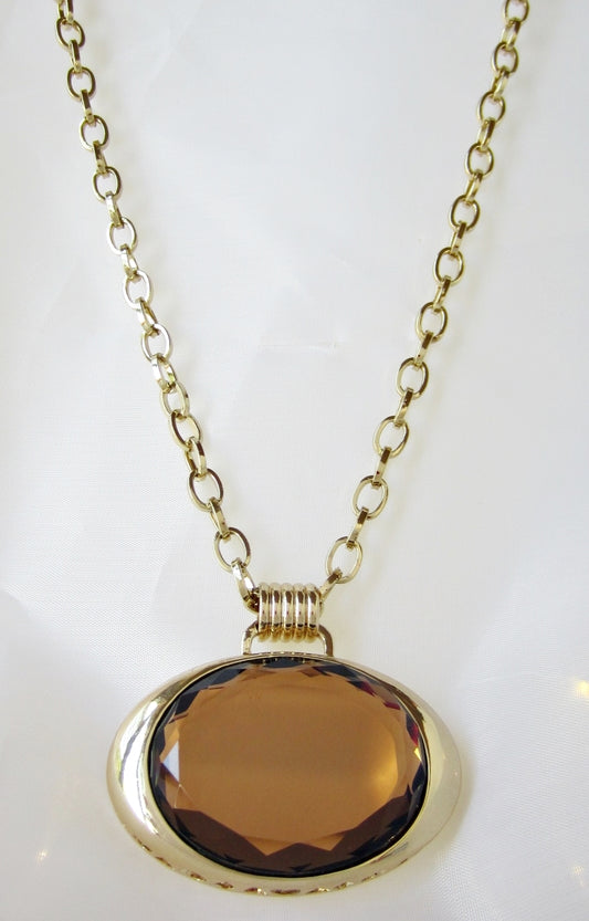 Collar medallón café