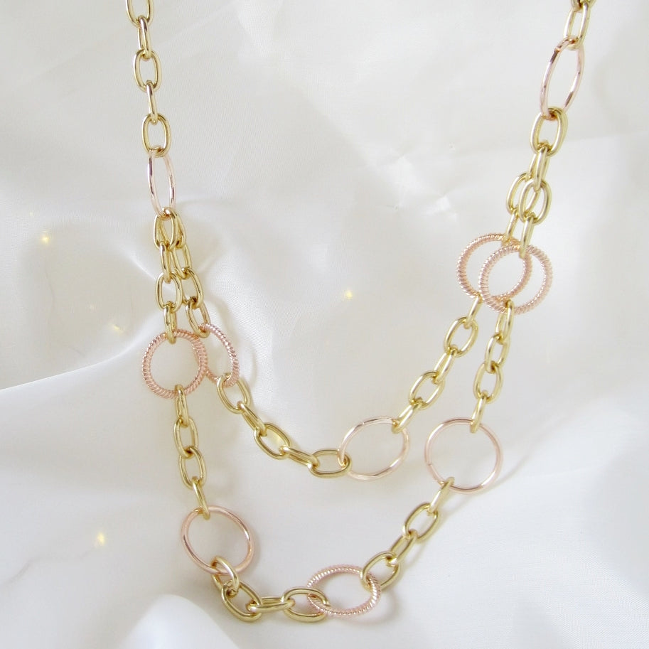Double link necklace