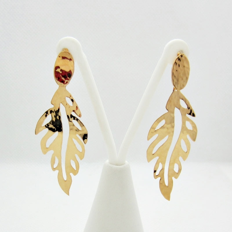 Openwork leaf earrings