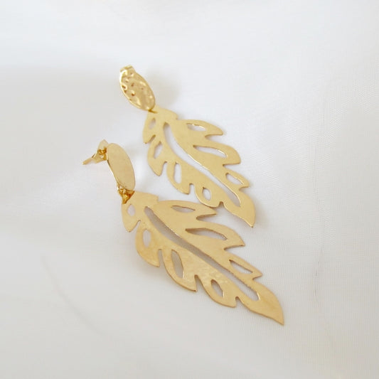 Aretes hoja calada