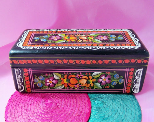 Caja de Olinalá Flores