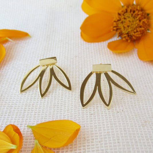 Arete dorado tulipán